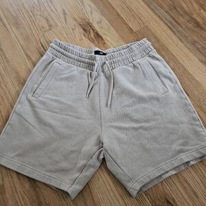 H&M Men's Beige Athletic Shorts